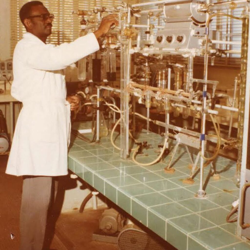 Cheikh Anta Diop 1024x1024